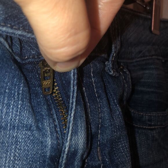 Guess 29 Low Rise Blue Denim Bermuda Shorts - Picture 5 of 13